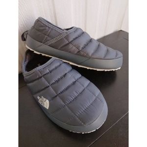 The North Face Thermoball Women’s Slippers Traction Mule V Size 6 NEW NO BOX!